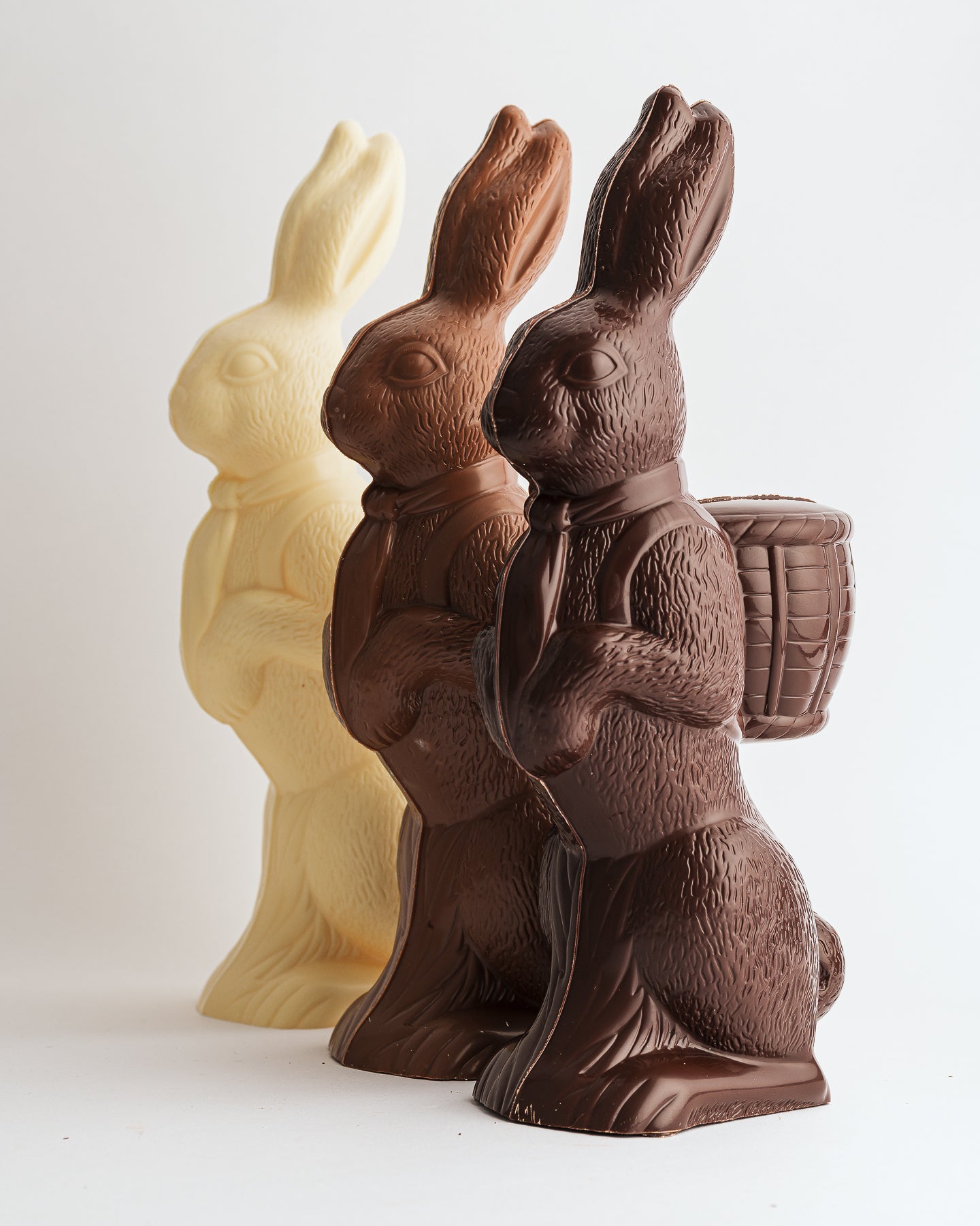 Little hare with basket
